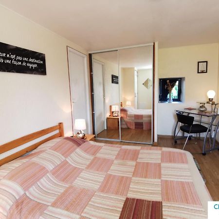 Bed and Breakfast Au Jardin De Creachavel Cléder Exterior foto
