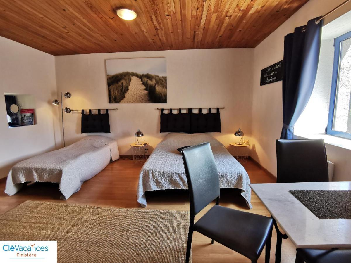 Bed and Breakfast Au Jardin De Creachavel Cléder Exterior foto